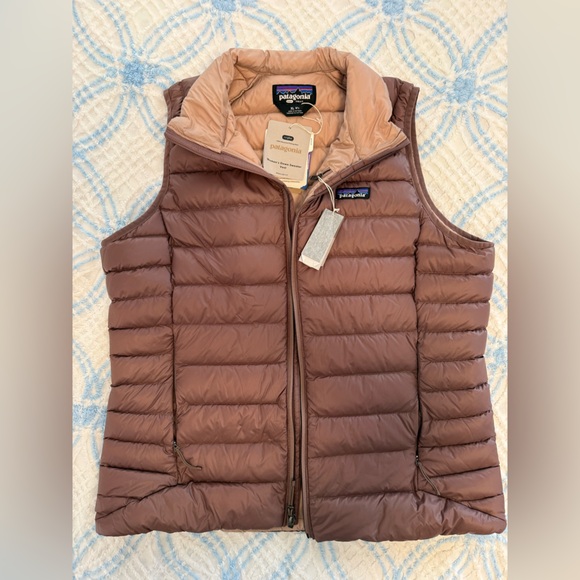 Patagonia Jackets & Blazers - NEW Women’s Patagonia down vest XL
